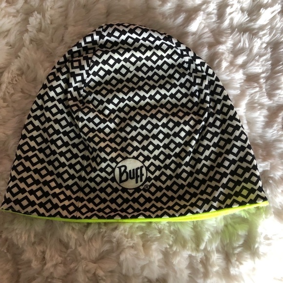 Buff Reversible Beanie - Picture 1 of 2